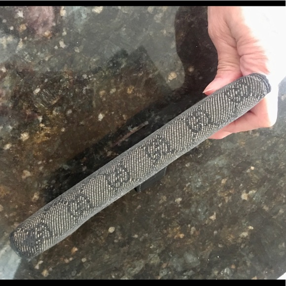 Authentic Gucci Wallet - Picture 7 of 8